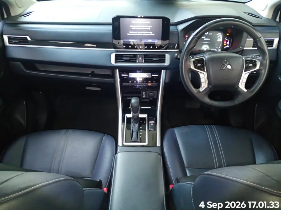 Foto Mobil Bekas Dashboard Mitsubishi Xpander 1.5 Cross tahun 2023