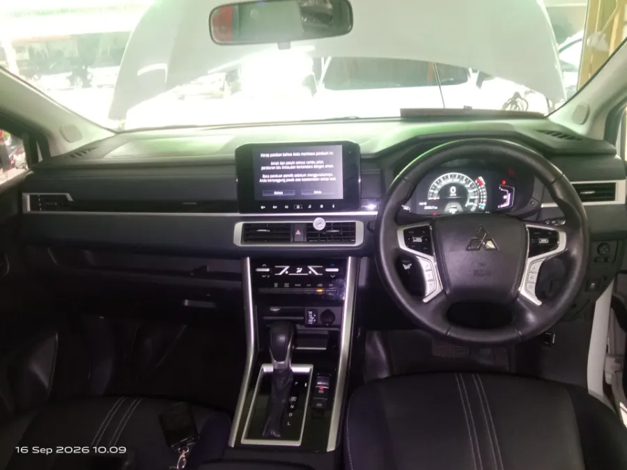 Foto Mobil Bekas Dashboard Mitsubishi Xpander 1.5 Cross tahun 2023