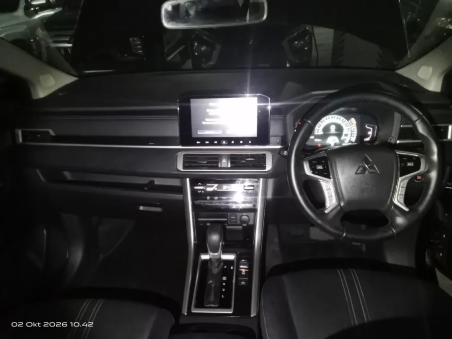 Foto Mobil Bekas Dashboard Mitsubishi Xpander 1.5 Cross tahun 2023