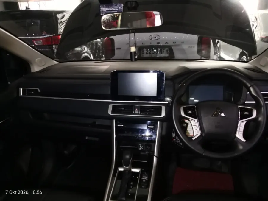 Foto Mobil Bekas Dashboard Mitsubishi Xpander 1.5 Cross tahun 2023