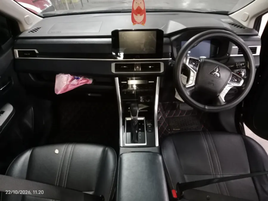 Foto Mobil Bekas Dashboard Mitsubishi Xpander 1.5 Cross tahun 2023