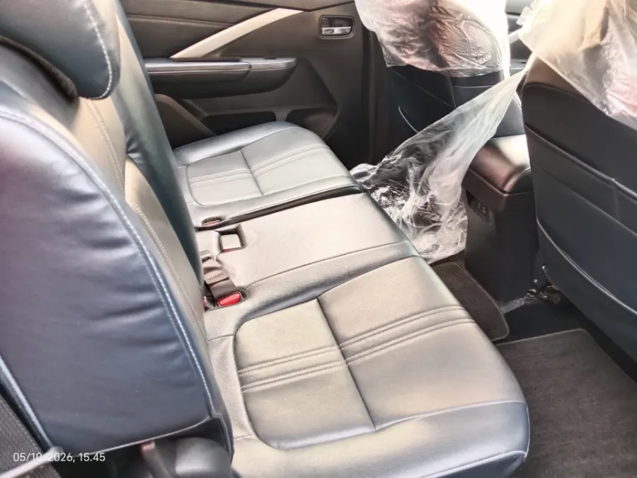 Foto Mobil Bekas Kabin Belakang Mitsubishi Xpander 1.5 Cross tahun 2023