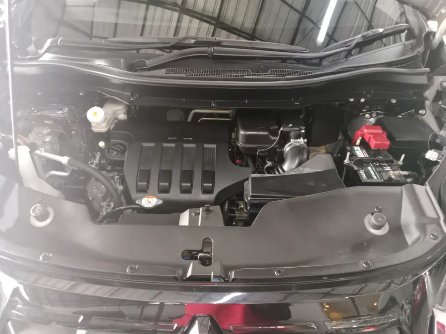 Foto Mobil Bekas Mesin Mitsubishi Xpander 1.5 Cross tahun 2023