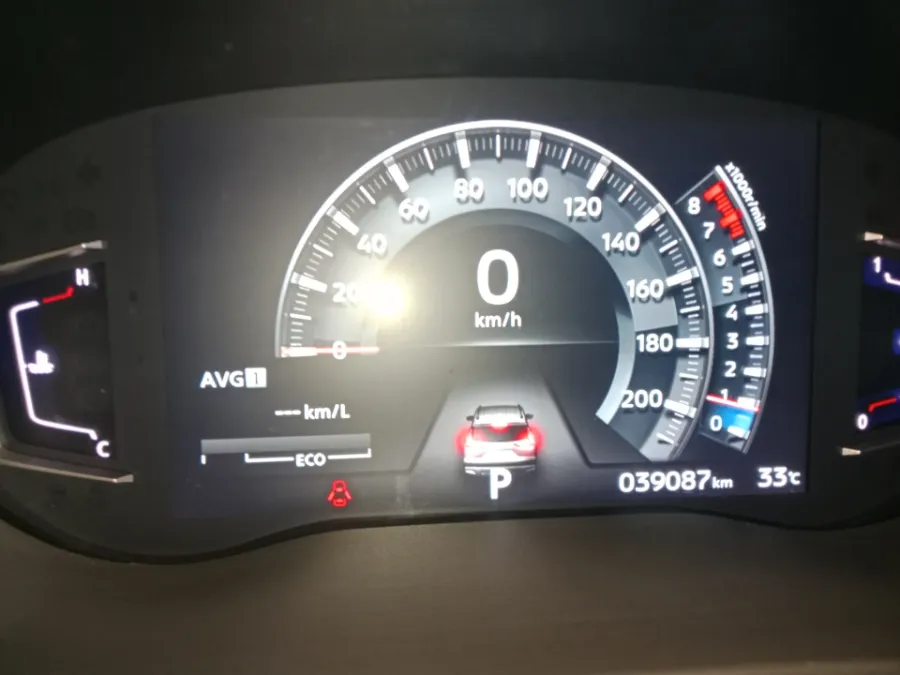Foto Mobil Bekas Odometer Mitsubishi Xpander 1.5 Cross tahun 2023