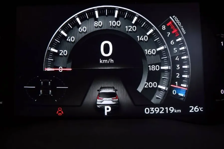 Foto Mobil Bekas Odometer Mitsubishi Xpander 1.5 Cross tahun 2023