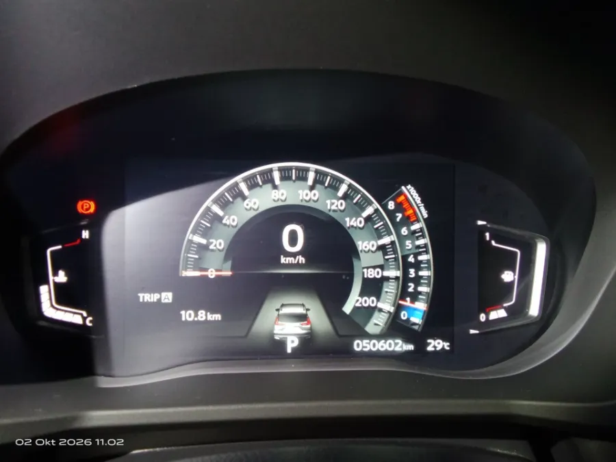 Foto Mobil Bekas Odometer Mitsubishi Xpander 1.5 Cross tahun 2023
