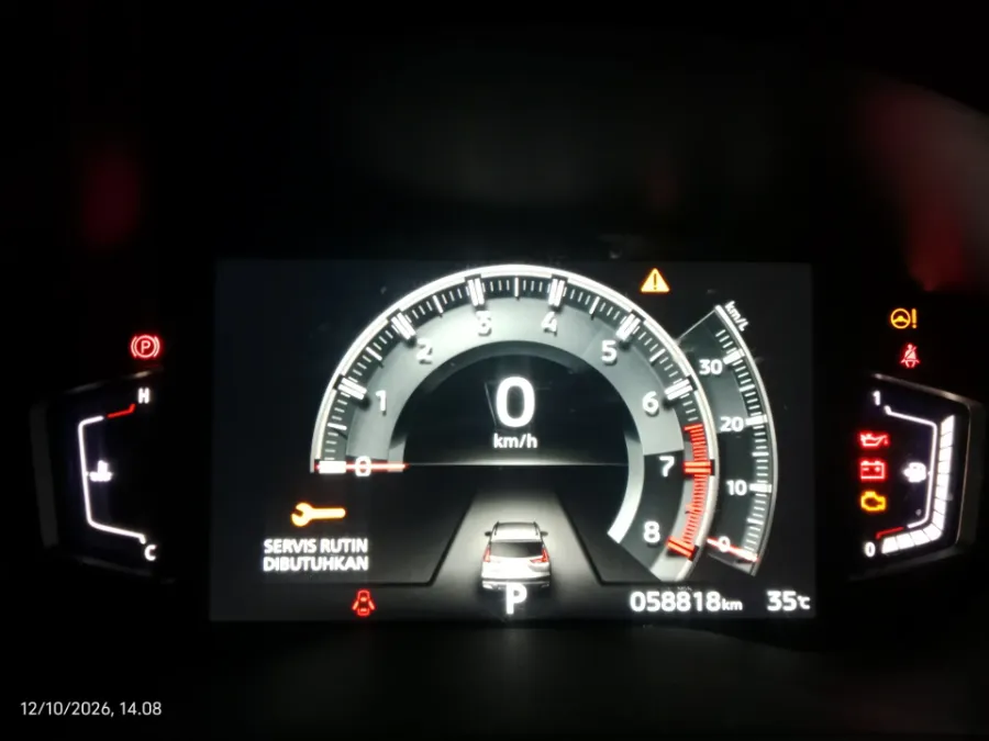 Foto Mobil Bekas Odometer Mitsubishi Xpander 1.5 Cross tahun 2023