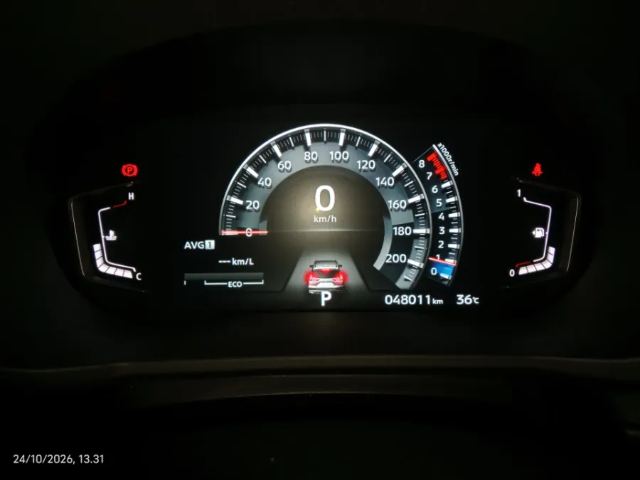 Foto Mobil Bekas Odometer Mitsubishi Xpander 1.5 Cross tahun 2023