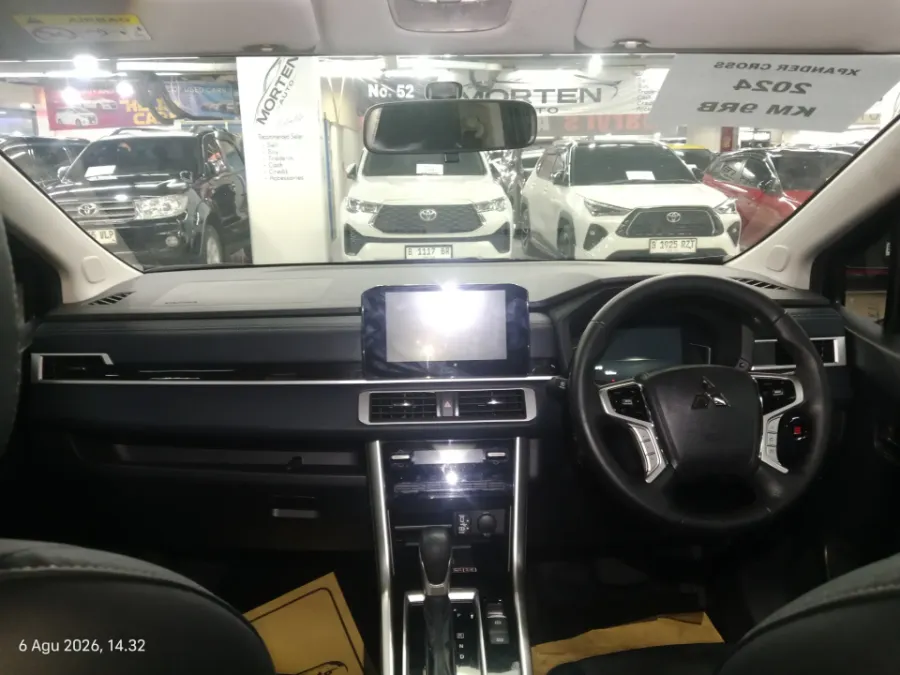 Foto Mobil Bekas Dashboard Mitsubishi Xpander 1.5 Cross tahun 2024
