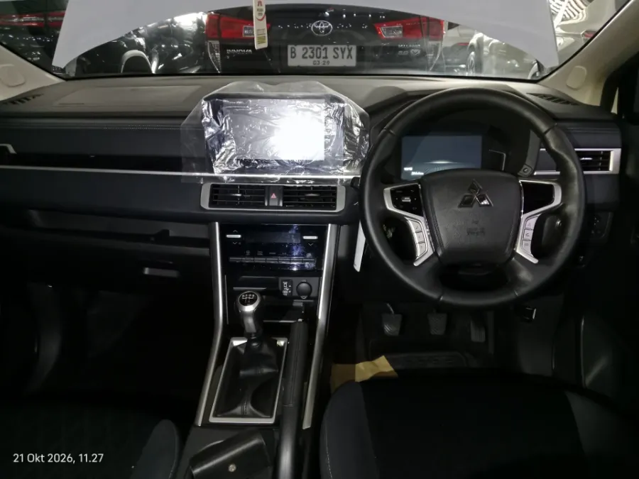 Foto Mobil Bekas Dashboard Mitsubishi Xpander 1.5 Cross tahun 2024