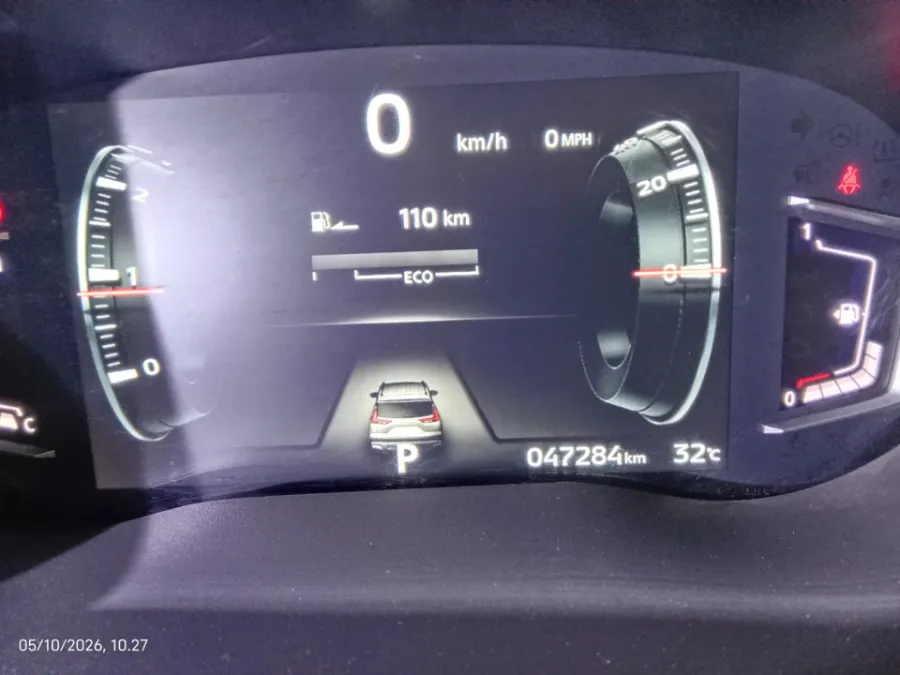 Foto Mobil Bekas Odometer Mitsubishi Xpander 1.5 Cross tahun 2024