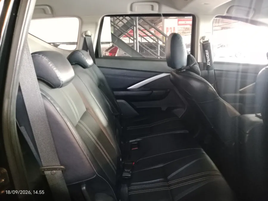 Foto Mobil Bekas Kabin Belakang Mitsubishi Xpander 1.5 Cross Premium tahun 2021