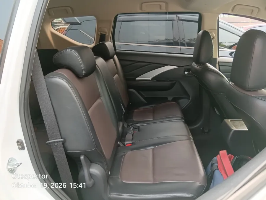 Foto Mobil Bekas Kabin Belakang Mitsubishi Xpander 1.5 Cross Premium tahun 2021