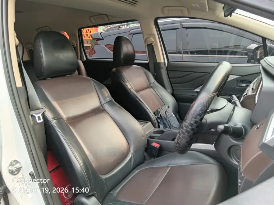 Foto Mobil Bekas Kabin Depan Mitsubishi Xpander 1.5 Cross Premium tahun 2021
