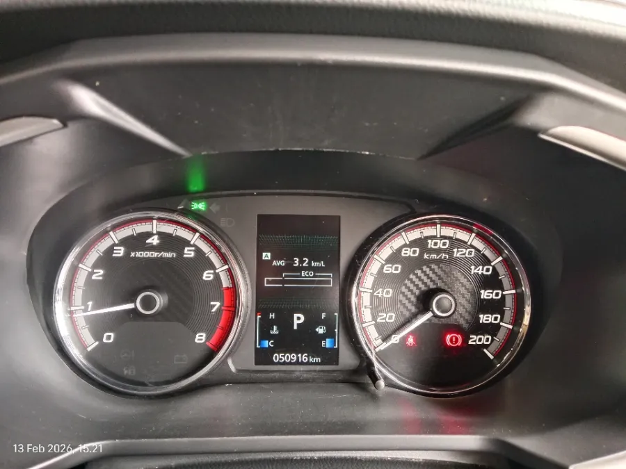 Foto Mobil Bekas Odometer Mitsubishi Xpander 1.5 Cross Premium tahun 2021