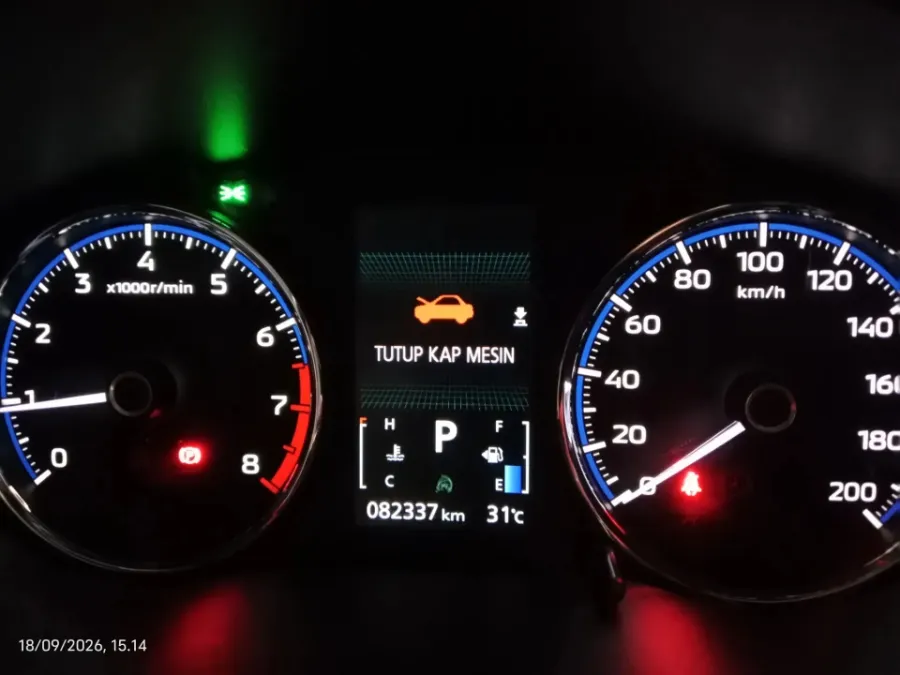 Foto Mobil Bekas Odometer Mitsubishi Xpander 1.5 Cross Premium tahun 2021