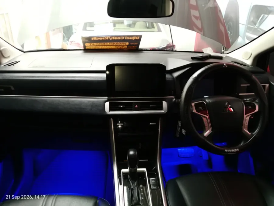 Foto Mobil Bekas Dashboard Mitsubishi Xpander 1.5 Cross Premium tahun 2022