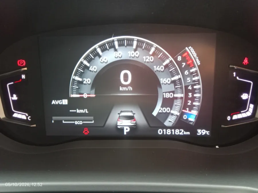 Foto Mobil Bekas Odometer Mitsubishi Xpander 1.5 Cross Premium tahun 2023
