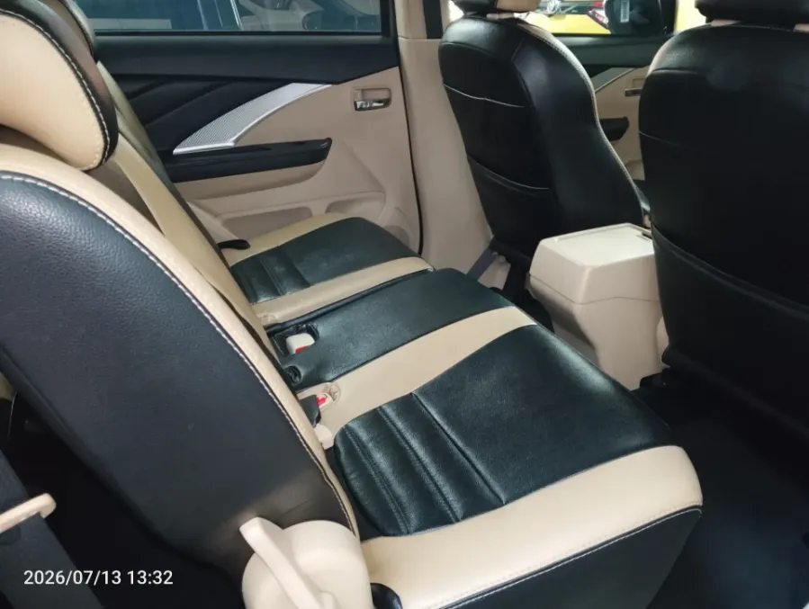 Foto Mobil Bekas Kabin Belakang Mitsubishi Xpander 1.5 Exceed tahun 2018