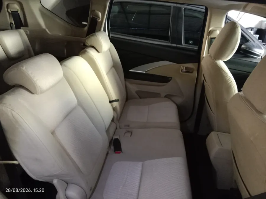 Foto Mobil Bekas Kabin Belakang Mitsubishi Xpander 1.5 Exceed tahun 2018