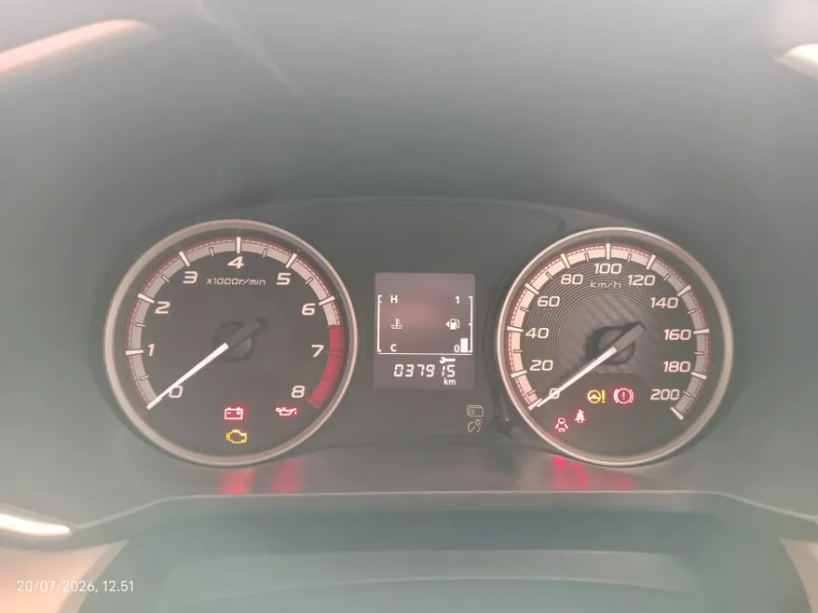 Foto Mobil Bekas Odometer Mitsubishi Xpander 1.5 Exceed tahun 2018