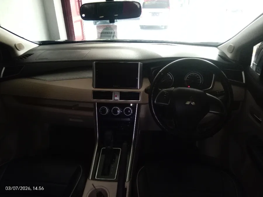 Foto Mobil Bekas Dashboard Mitsubishi Xpander 1.5 Exceed tahun 2019