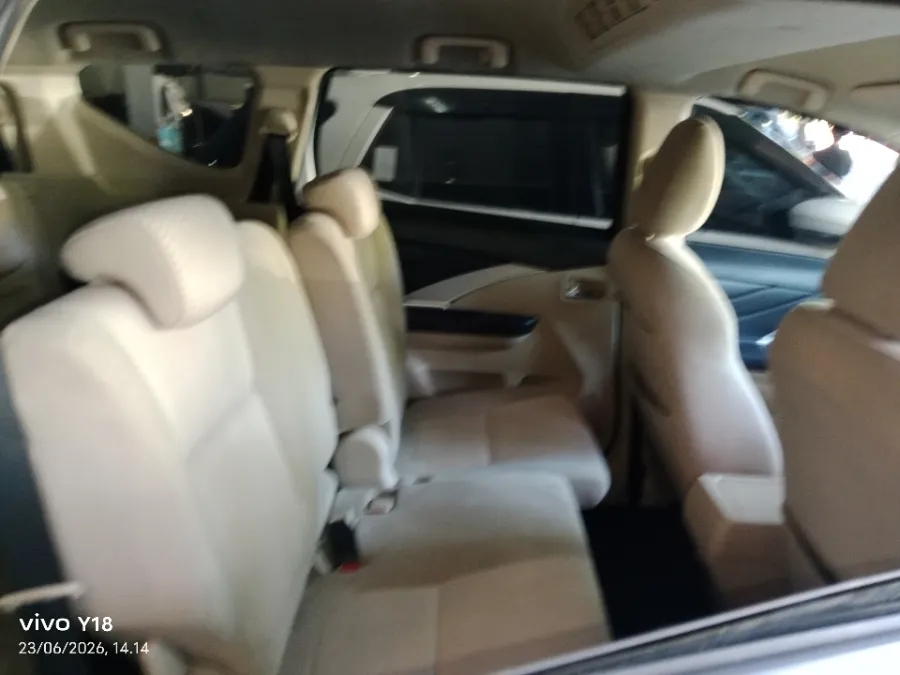 Foto Mobil Bekas Kabin Belakang Mitsubishi Xpander 1.5 Exceed tahun 2019