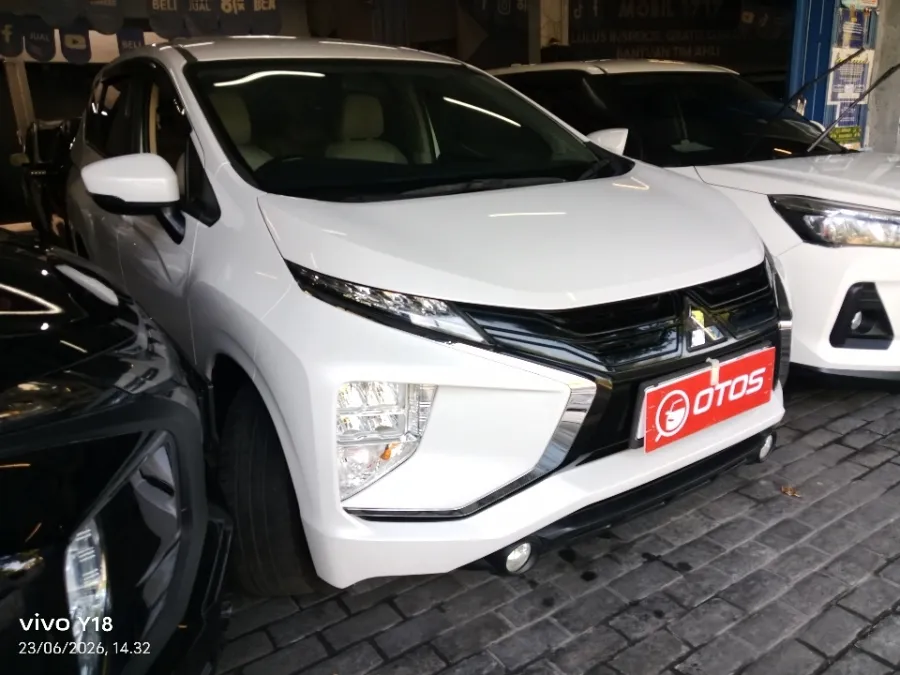 Foto Mobil Bekas Kanan Depan Mitsubishi Xpander 1.5 Exceed tahun 2019