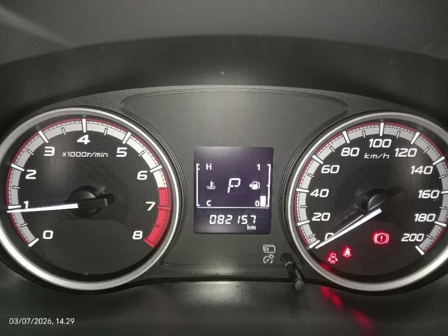 Foto Mobil Bekas Odometer Mitsubishi Xpander 1.5 Exceed tahun 2019