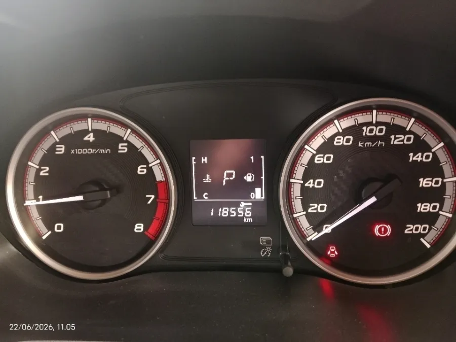 Foto Mobil Bekas Odometer Mitsubishi Xpander 1.5 Exceed tahun 2019