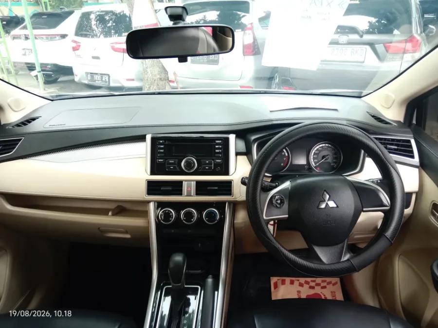 Foto Mobil Bekas Dashboard Mitsubishi Xpander 1.5 Exceed tahun 2020