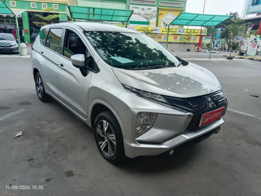 Foto Mobil Bekas Kanan Depan Mitsubishi Xpander 1.5 Exceed tahun 2020