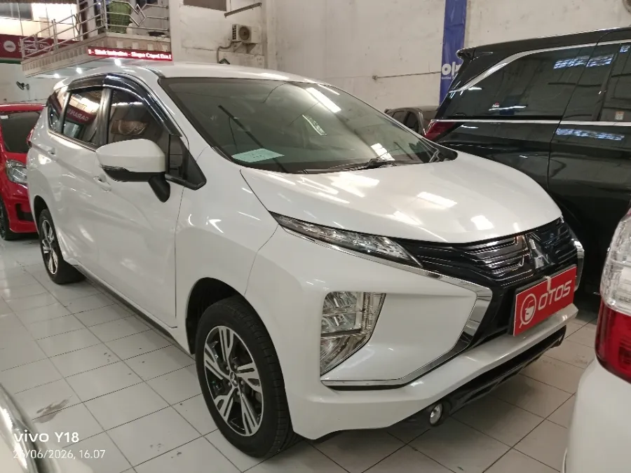 Foto Mobil Bekas Kanan Depan Mitsubishi Xpander 1.5 Exceed tahun 2021