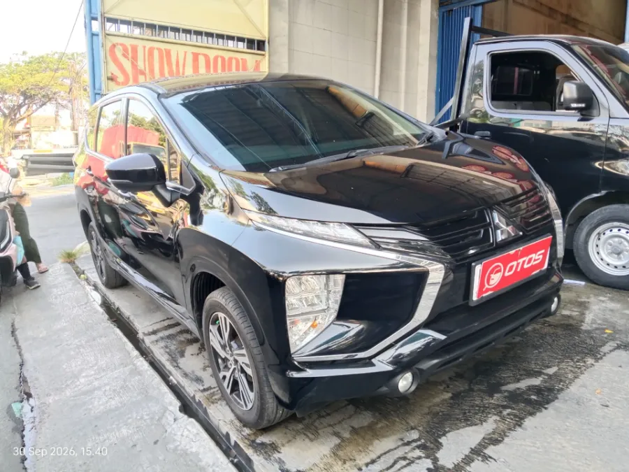 Foto Mobil Bekas Kanan Depan Mitsubishi Xpander 1.5 Exceed tahun 2021