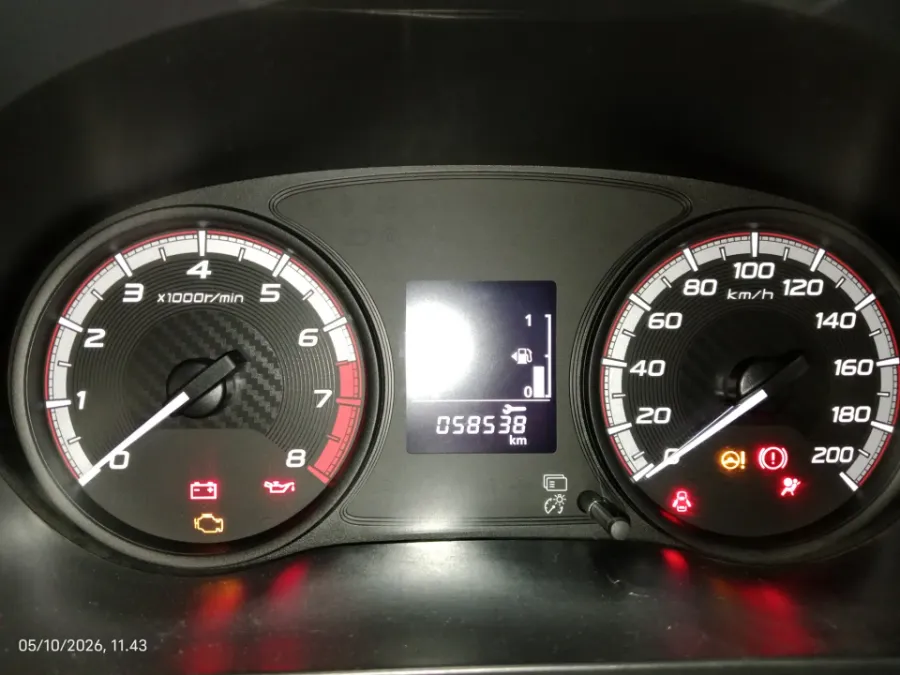 Foto Mobil Bekas Odometer Mitsubishi Xpander 1.5 Exceed tahun 2021