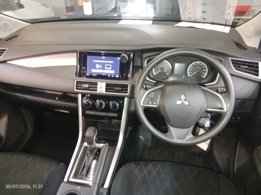 Foto Mobil Bekas Dashboard Mitsubishi Xpander 1.5 Exceed tahun 2022