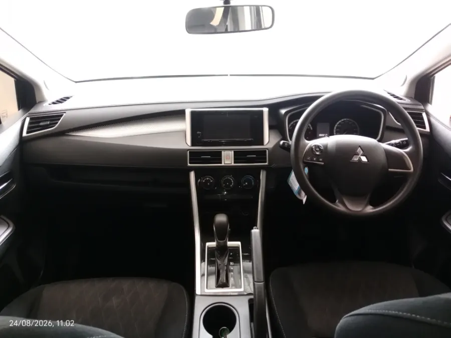 Foto Mobil Bekas Dashboard Mitsubishi Xpander 1.5 Exceed tahun 2022