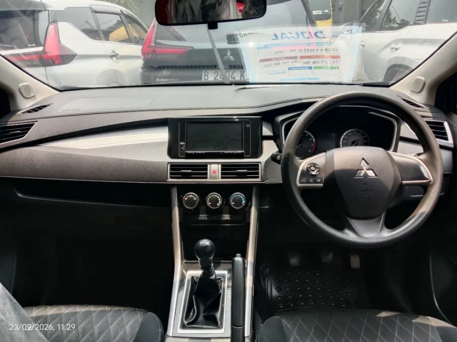 Foto Mobil Bekas Dashboard Mitsubishi Xpander 1.5 Exceed tahun 2022