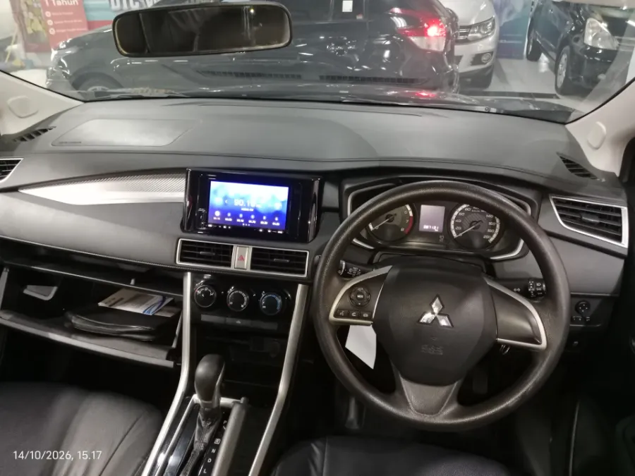 Foto Mobil Bekas Dashboard Mitsubishi Xpander 1.5 Exceed tahun 2022