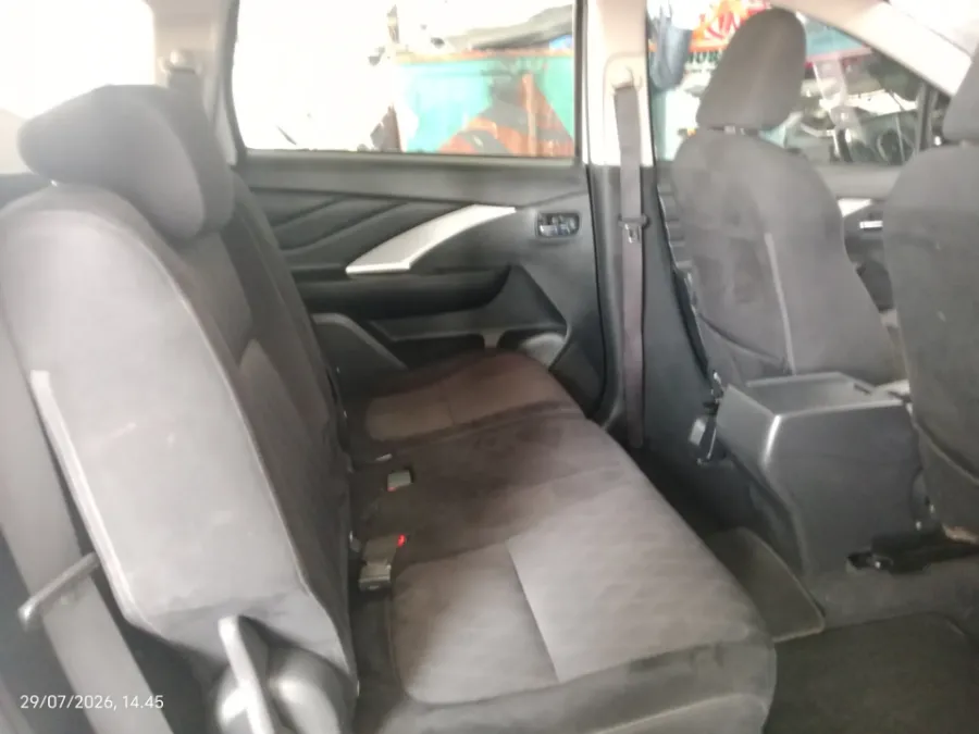 Foto Mobil Bekas Kabin Belakang Mitsubishi Xpander 1.5 Exceed tahun 2022