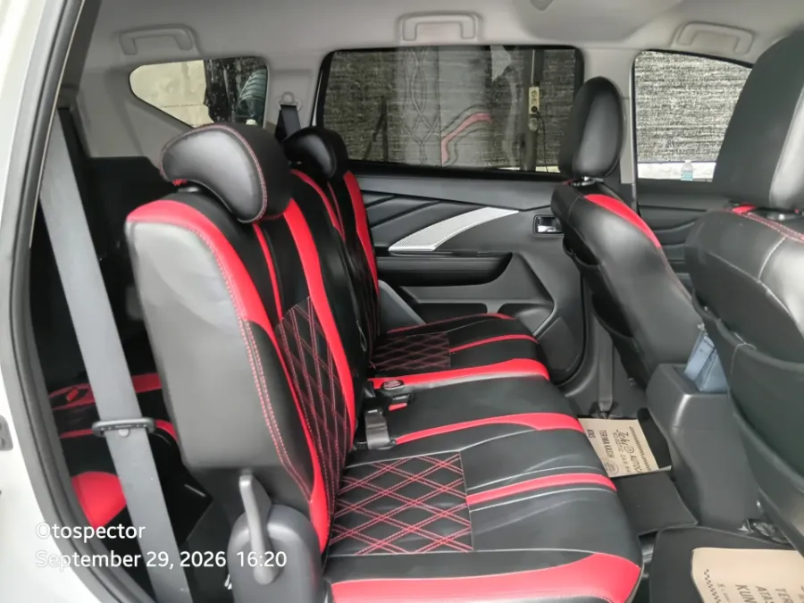 Foto Mobil Bekas Kabin Belakang Mitsubishi Xpander 1.5 Exceed tahun 2022