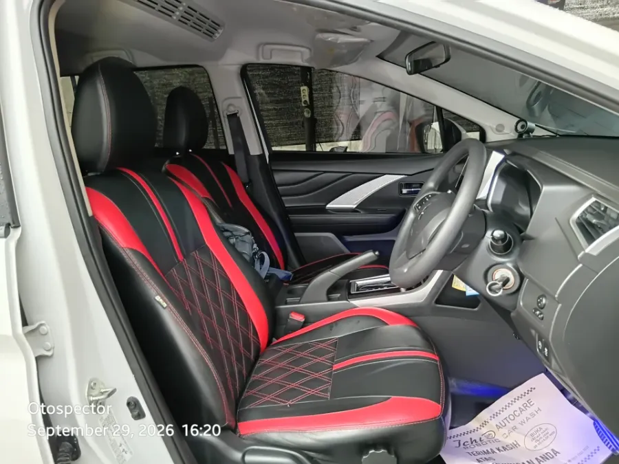 Foto Mobil Bekas Kabin Depan Mitsubishi Xpander 1.5 Exceed tahun 2022