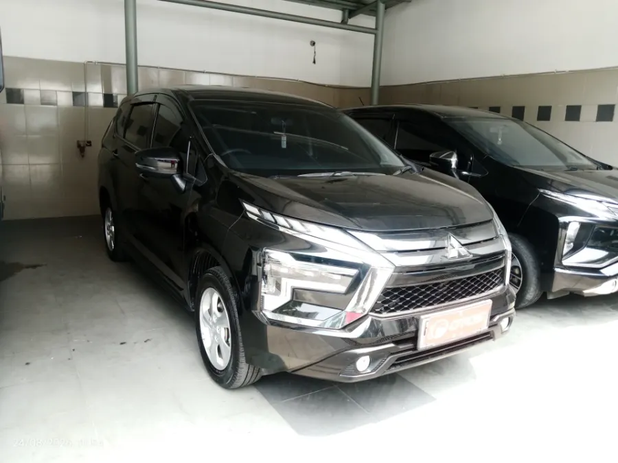 Foto Mobil Bekas Kanan Depan Mitsubishi Xpander 1.5 Exceed tahun 2022