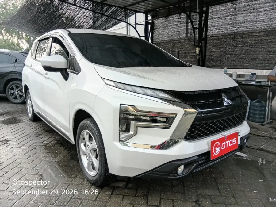 Foto Mobil Bekas Kanan Depan Mitsubishi Xpander 1.5 Exceed tahun 2022