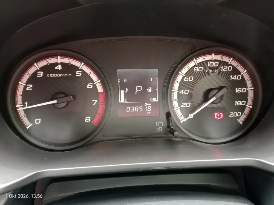 Foto Mobil Bekas Odometer Mitsubishi Xpander 1.5 Exceed tahun 2022