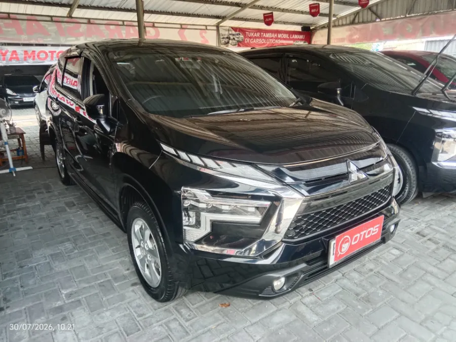 Foto Mobil Bekas Kanan Depan Mitsubishi Xpander 1.5 Exceed tahun 2023