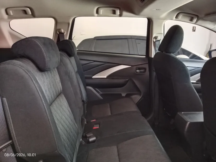 Foto Mobil Bekas Kabin Belakang Mitsubishi Xpander 1.5 Exceed tahun 2024