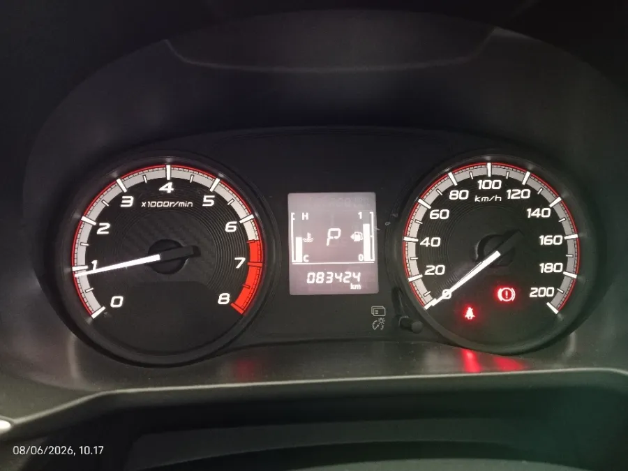 Foto Mobil Bekas Odometer Mitsubishi Xpander 1.5 Exceed tahun 2024