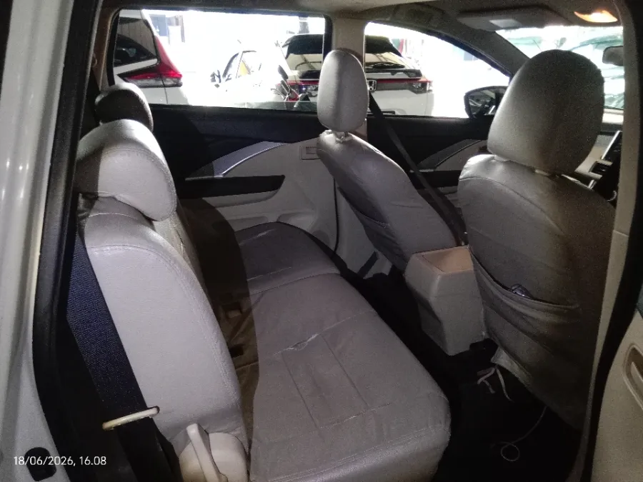 Foto Mobil Bekas Kabin Belakang Mitsubishi Xpander 1.5 GLS tahun 2020