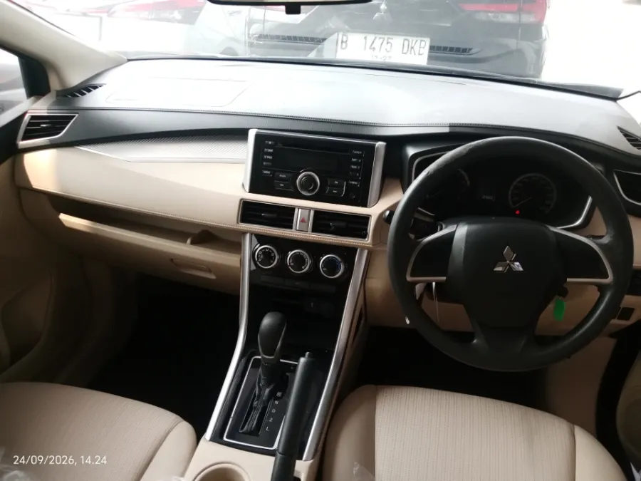 Foto Mobil Bekas Dashboard Mitsubishi Xpander 1.5 GLS tahun 2021